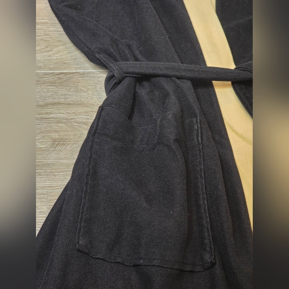 Vintage Sears One Size Fits Most Mens Kimono Style Robe Black Red Tan Belted - Picture 4 of 6